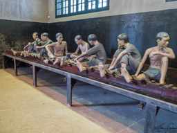 Demonstration of how the prisoners were controlled.