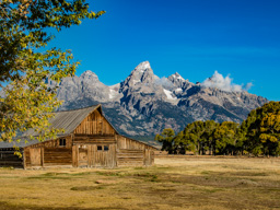 More barn and mountains.