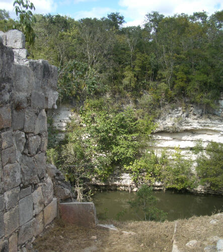 22chichenitza17.jpg  (64.8 Kb)