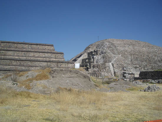 1174teotihuacan.jpg  (70.2 Kb)